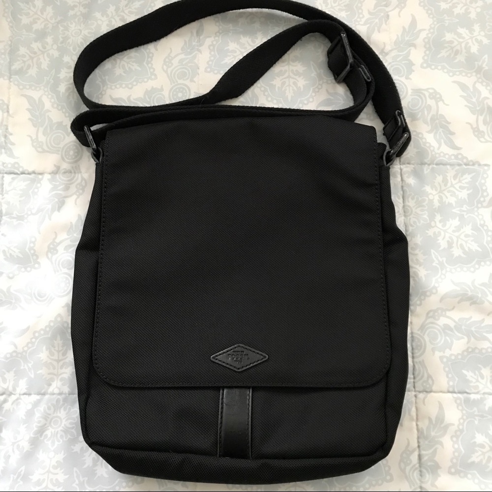 Fossil canvas messenger